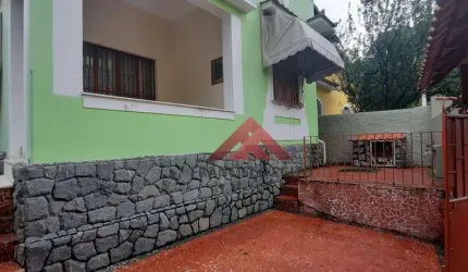 Casa com 6 quartos à venda, 500m por 980.000 - Santa Rosa - Niterói - RJ