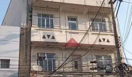 Apartamento reformado e com ótima localização