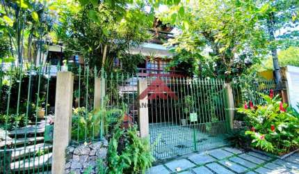 Casa com 4 quartos 2 suítes 3 vagas à venda, 375m por 2.200.000 - São Francisco - Niterói RJ