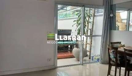 Sobrado 3 dorm no Condominio Morada do Horto