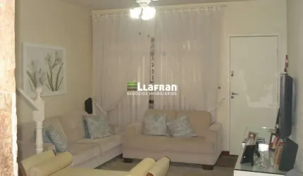 Casa com 3 quartos próximo ao centro de Taboão