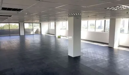 Locação na Chácara Santo Antonio com 316 m².