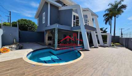 Casa com 3 dormitórios para alugar, 360 m² por R$ 5.900,00/mês - Coliseu - Londrina/PR