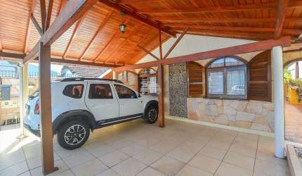 Casa com 3 quartos à venda na Rua Visconde de Abaeté, 392, Bairro Alto, Curitiba, 252 m2 por R$ 640.000