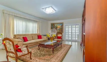 Casa com 3 quartos à venda na Rua Deputado Leoberto Leal, 628, Guabirotuba, Curitiba, 220 m2 por R$ 1.590.000