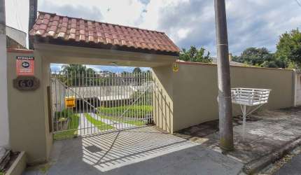 Casa com 3 quartos à venda na Rua Baruch Spinoza, 60, Aristocrata, São José dos Pinhais, 208 m2 por R$ 1.300.000