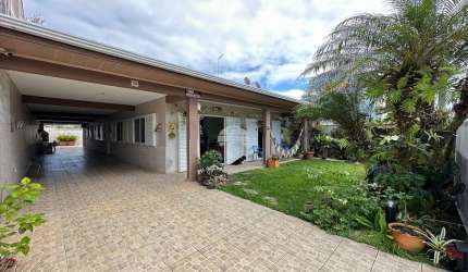 Casa com 5 quartos à venda na Rua Odilon Santana Gomes, 41, Costa Azul, Matinhos, 376 m2 por R$ 1.349.900