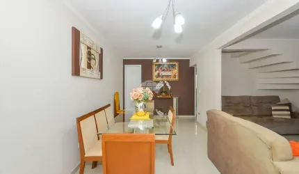 Casa com 3 quartos à venda na Rua Avelino Almeida Cardoso, 302, Santa Cândida, Curitiba, 180 m2 por R$ 570.000
