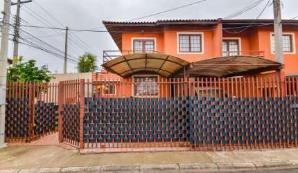 Casa em condomínio fechado com 4 quartos à venda na Rua Laudelino Ferreira Lopes, 200, Novo Mundo, Curitiba, 112 m2 por R$ 620.000