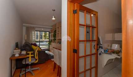 Apartamento com 1 quarto à venda na Rua Comendador Fontana, 78, Centro Cívico, Curitiba, 47 m2 por R$ 400.000