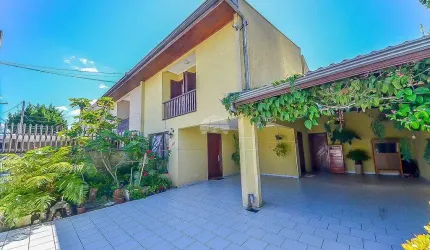 Casa com 4 quartos à venda na Rua Waldemiro Bley, 141, Capão Raso, Curitiba, 245 m2 por R$ 1.140.000