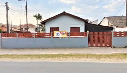 Casa com 3 quartos à venda na Avenida das Margaridas, 1352, São José, Itapoá, 99 m2 por R$ 450.000