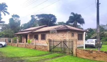 Casa com 3 quartos à venda na Rua Rouxinol, 64, Praia das Palmeiras, Itapoá, 121 m2 por R$ 850.000