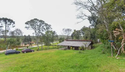 Chácara / sítio com 3 quartos à venda na Rua Amadeu Santos, 502, Planta Laranjeiras, Piraquara, 5000 m2 por R$ 650.000