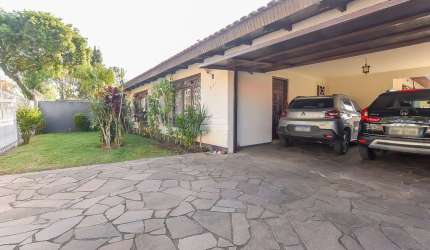 Casa com 7 quartos à venda na Rua Monte Castelo, 521, Tarumã, Curitiba, 350 m2 por R$ 1.890.000