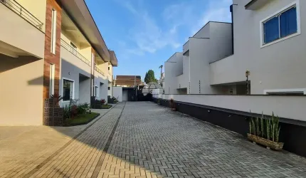 Casa em condomínio fechado com 3 quartos à venda na Rua Humaitá, 507, Bom Retiro, Joinville, 116 m2 por R$ 625.000