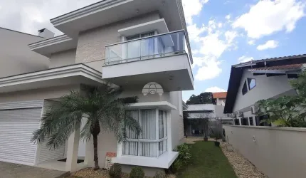 Casa com 3 quartos à venda na Rua Bernardo Stamm, 297, Floresta, Joinville, 260 m2 por R$ 1.400.000