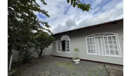 Casa com 3 quartos à venda na Rua Jorge Mayerle, 215, Nova Brasília, Joinville, 150 m2 por R$ 520.000