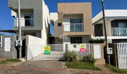 Casa com 2 quartos à venda na Rua Clovi Capelezzo, 324, Fraron, Pato Branco, 77 m2 por R$ 419.000