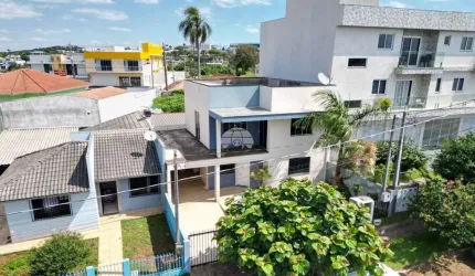 Casa com 4 quartos à venda na Rua José Cardoso Bonifácio, 48, Cristo Rei, Pato Branco, 223 m2 por R$ 689.000