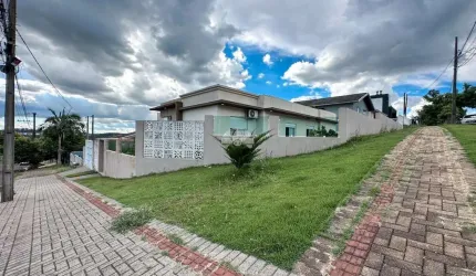 Casa com 4 quartos à venda na Rua Artibano Sutille, 1189, São Francisco, Pato Branco, 188 m2 por R$ 890.000