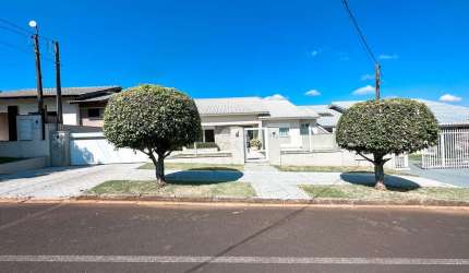Casa com 3 quartos à venda na Rua Doutor Murici, 117, Jardim Primavera, Pato Branco, 213 m2 por R$ 1.430.000