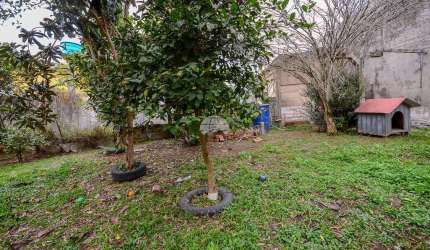 Terreno à venda na Rua Professor Orlando Sprenger Lobo, 389, Tingui, Curitiba, 69 m2 por R$ 600.000