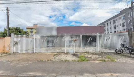 Casa com 5 quartos à venda na Rua Astorga, 270, Guaraituba, Colombo, 300 m2 por R$ 670.000