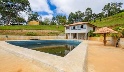 Chácara / sítio com 5 quartos à venda na Rua Principal, LOTE 25, Três Córregos, Campo Largo, 300 m2 por R$ 1.800.000