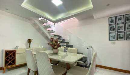 Casa com 3 quartos à venda na Rua Lapa, 796, Cruzeiro, São José dos Pinhais, 208 m2 por R$ 850.000