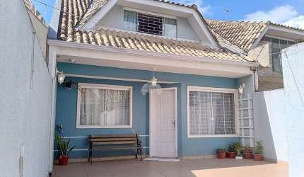Casa com 3 quartos à venda na Rua Professora Lourdes Grutter Bonin, 953, Afonso Pena, São José dos Pinhais, 64 m2 por R$ 400.000