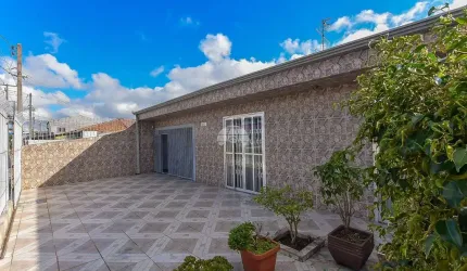 Casa com 4 quartos à venda na Rua Engenheiro João Bley Filho, 731, Pinheirinho, Curitiba, 180 m2 por R$ 850.000