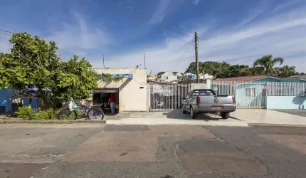 Terreno à venda na Rua Araruna, 1126, Sítio Cercado, Curitiba, 439 m2 por R$ 790.000