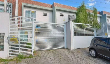 Casa com 3 quartos à venda na Rua Oito de Maio, 639, Alto Boqueirão, Curitiba, 74 m2 por R$ 380.000