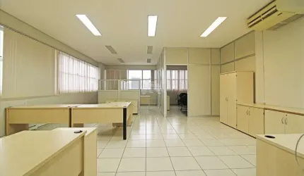 Sala comercial para alugar na Rua José Loureiro, 569, Centro, Curitiba, 126 m2 por R$ 1.950