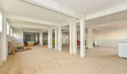 Barracão / Galpão / Depósito para alugar na Rua Santo Fressato, 166, Vila Torres I, Campo Largo, 290 m2 por R$ 6.000