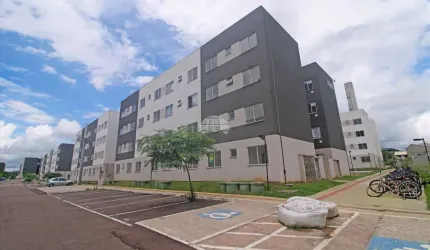 Apartamento com 2 quartos para alugar na Rua Maria Joaquina Vaz, 721, Jardim Itaqui, Campo Largo, 40 m2 por R$ 850