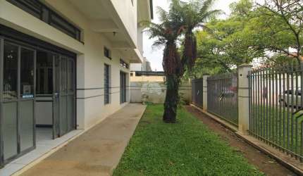 Ponto comercial para alugar na Rua Arthur Manoel Iwersen, 727, Boqueirão, Curitiba, 120 m2 por R$ 3.900
