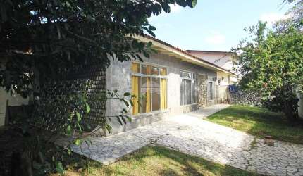Casa com 4 quartos para alugar na Rua Cícero Jaime Bley, 146, Bacacheri, Curitiba, 185 m2 por R$ 4.200