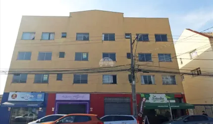 Apartamento com 2 quartos para alugar na Rua Veríssimo Marques, 731, Centro, São José dos Pinhais, 63 m2 por R$ 1.500