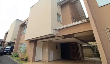 Casa com 3 quartos para alugar na Rua Jovino Cavalheiro dos Santos, 341, Atuba, Curitiba, 140 m2 por R$ 5.000