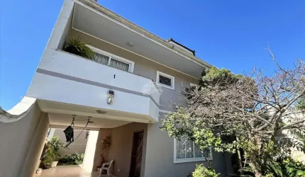 Casa com 3 quartos para alugar na Rua Câmara Júnior, 1451, Jardim das Américas, Curitiba, 156 m2 por R$ 4.000