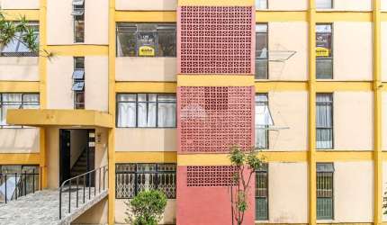 Apartamento com 2 quartos para alugar na Rua Maria de Lourdes Kudri, 127, Barreirinha, Curitiba, 41 m2 por R$ 1.100