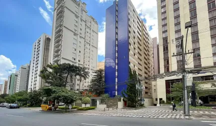 Apartamento com 3 quartos para alugar na Avenida Sete de Setembro, 5236, Batel, Curitiba, 163 m2 por R$ 2.950
