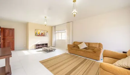 Casa com 3 quartos à venda na Rua Faustino Rivabem, 22, Vila Bancária, Campo Largo, 50 m2 por R$ 1.400.000