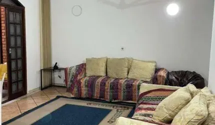 Sobrado com 3 dormitórios para alugar, 160 m² por R$ 5.244/mês - Lageadinho - Cotia/SP