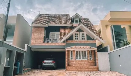 Casa com 4 dormitórios à venda, 290 m² por R$ 1.300.000,00 - Parque Nova Jandira - Jandira/SP