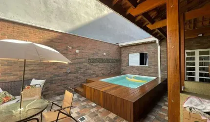 Casa com 3 Quartos - Parque Ribeiro de Lima - Barueri/SP
