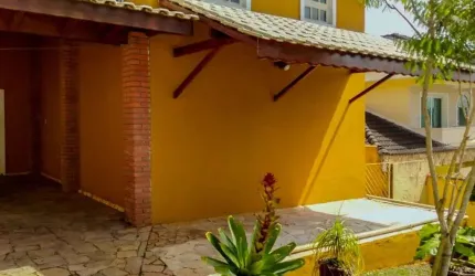 Casa com 4 dormitórios à venda, 300 m² por R$ 1.300.000 - Nova Higienópolis - Cotia/SP