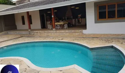 Casa a venda